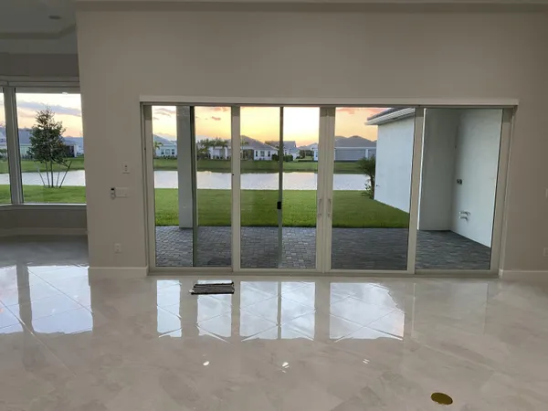 $5,500 | 4685 Estates Circle, The Acreage, FL 33470