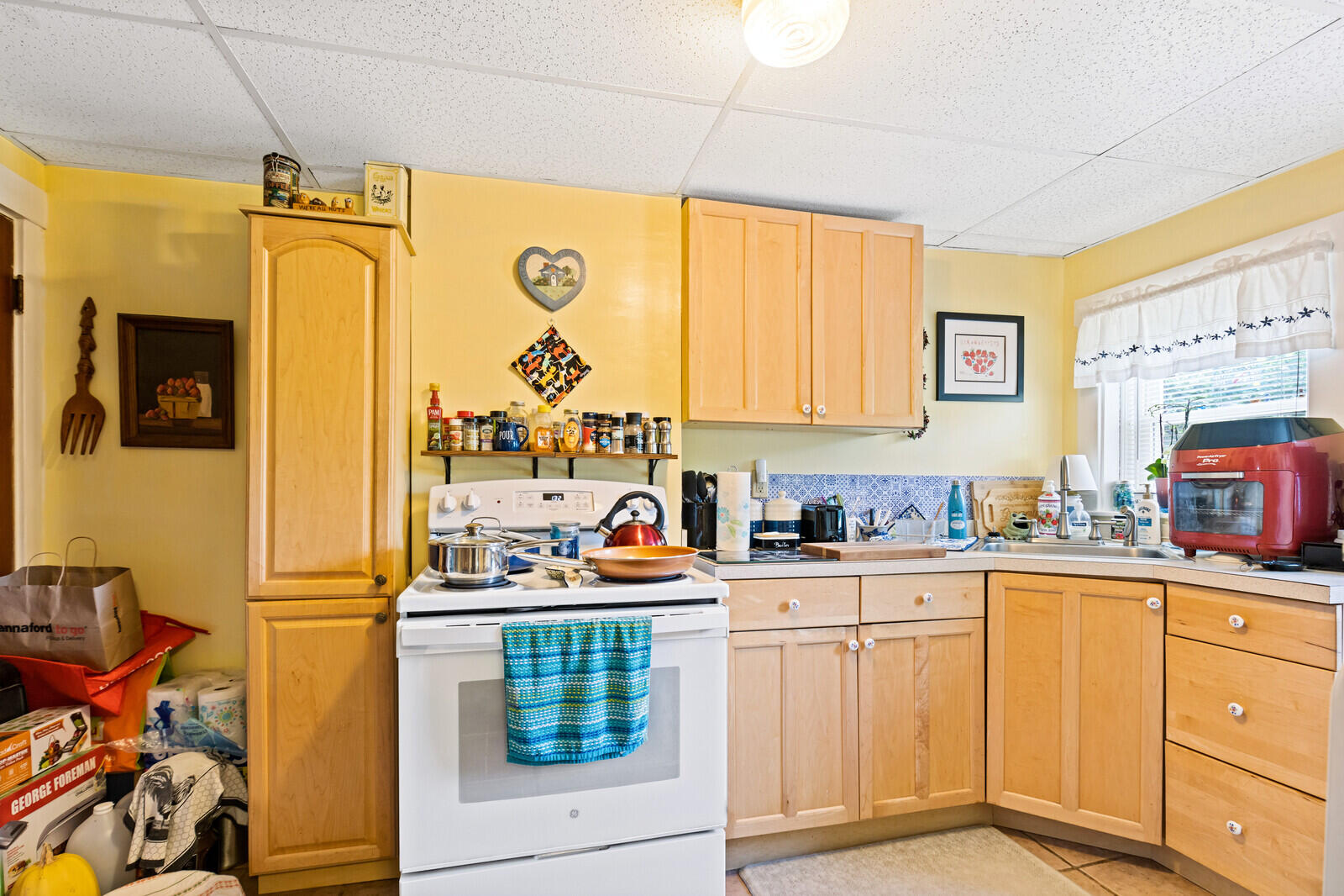 516 Riverside Drive Augusta, ME 04330 - Photo 13 of 45 05_BP5A5872_DxO1_mls
