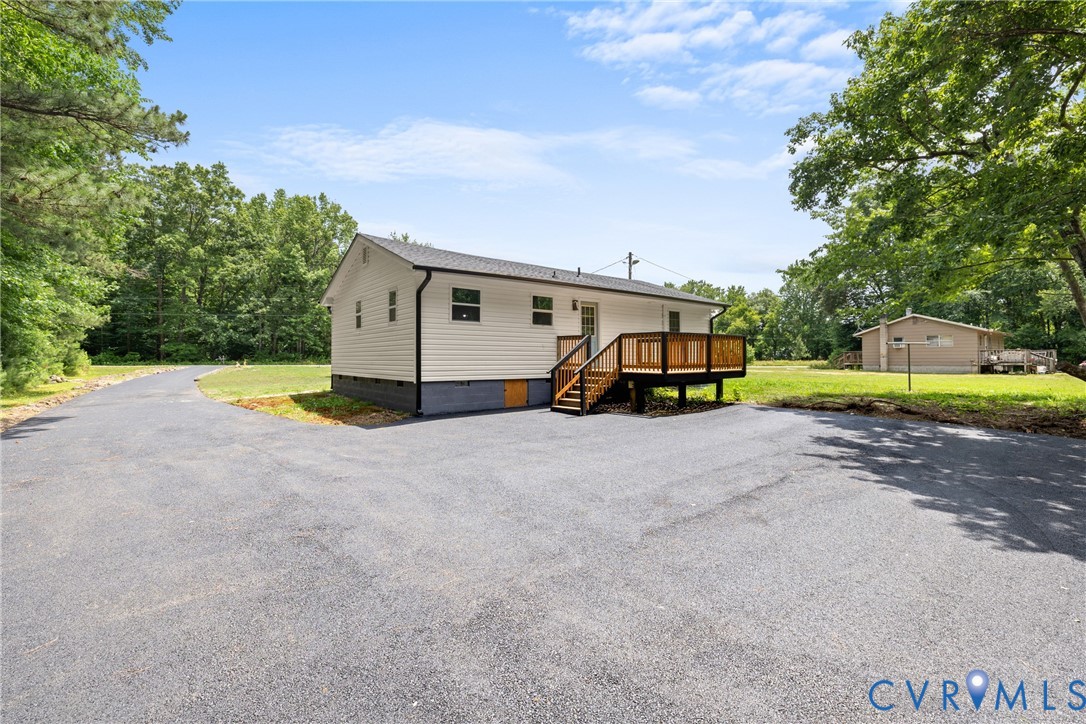 3008 Nelsons Bridge Road Hanover, VA 23069 - Photo 4 of 32