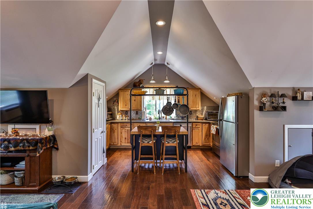8291 Covered Bridge Road Quakertown, PA 18951 - Photo 9 of 97 Gallery Image 9