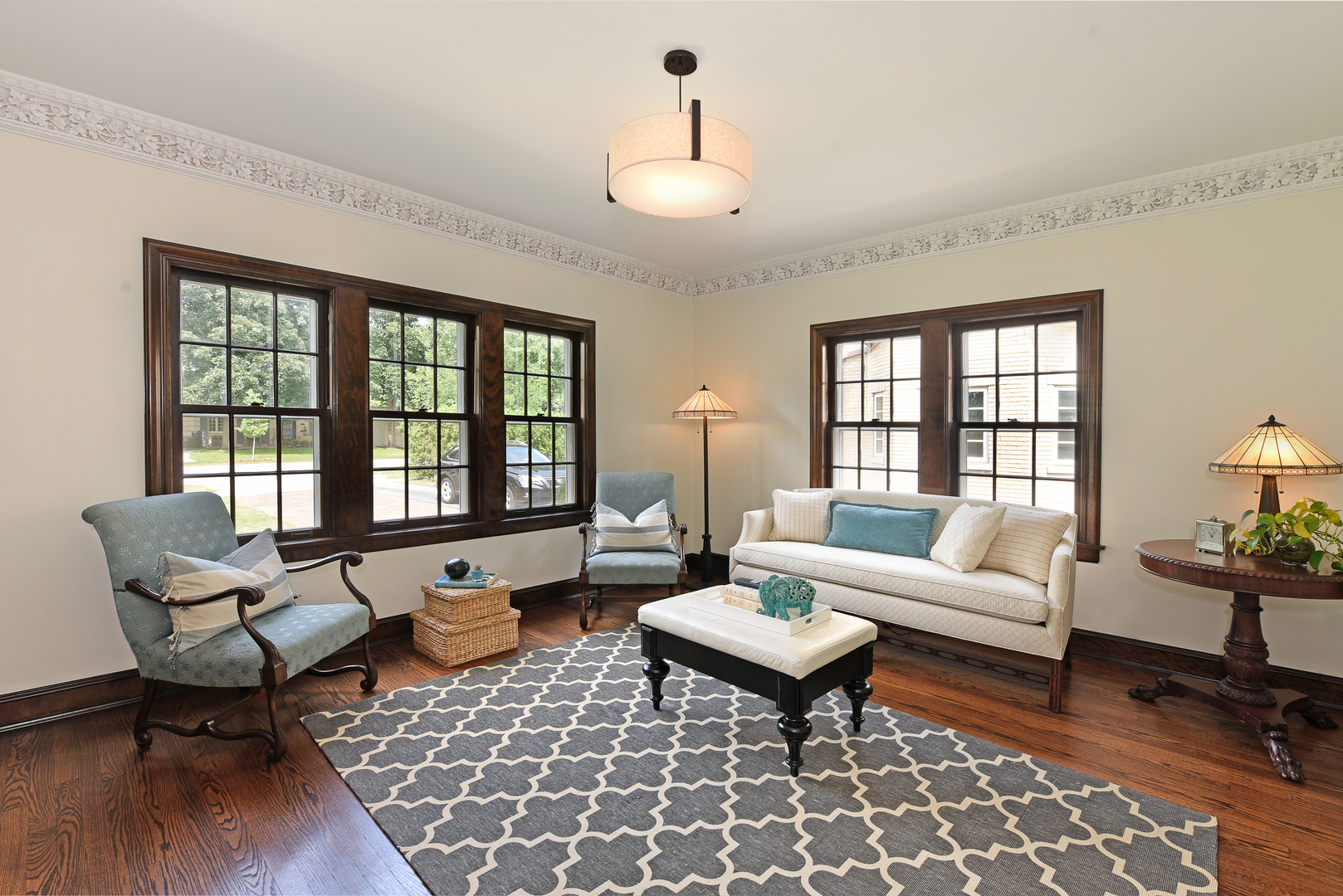 411 Ridge Road Kenilworth, IL 60043 - Photo 15 of 35 a living room with furniture and wooden floor