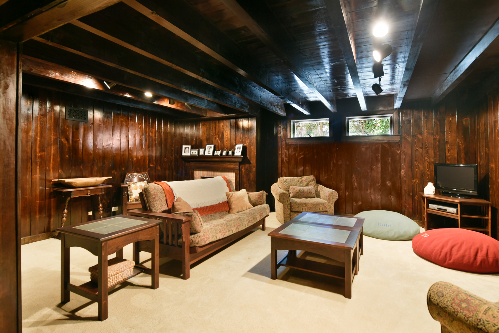 411 Ridge Road Kenilworth, IL 60043 - Photo 30 of 35 a living room with furniture