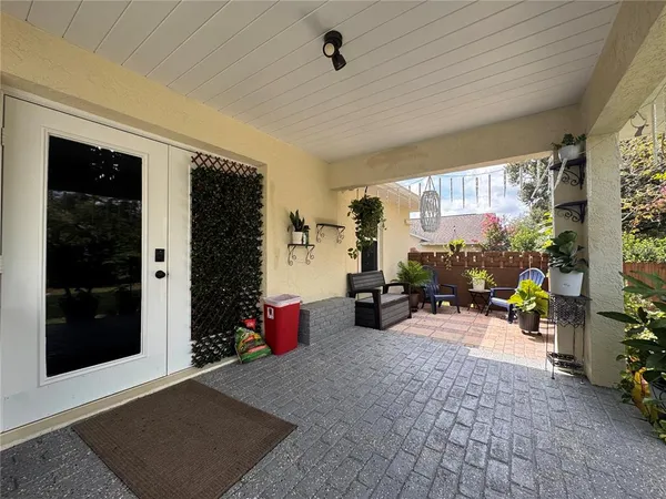 a house view with a outdoor space