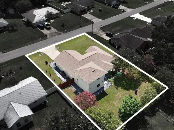 $1,800 | 4380 Northeast 19th Avenue, Ocala, FL 34479