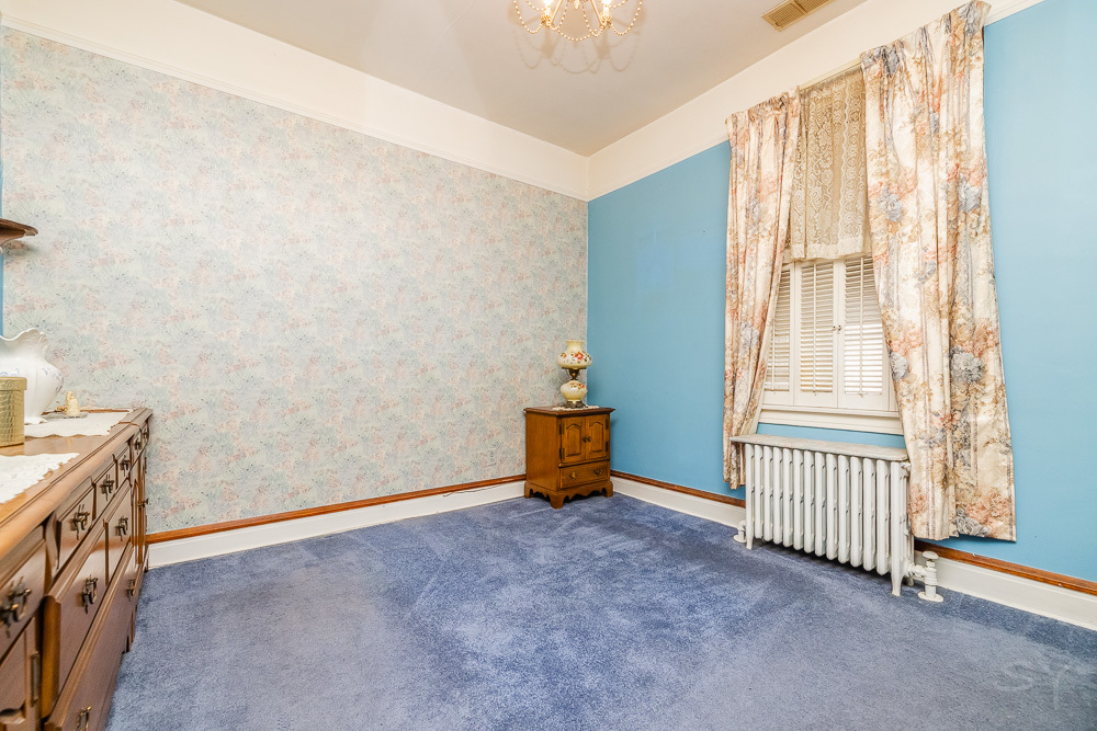 2933 Maple Avenue Berwyn, IL 60402 - Photo 17 of 49 an empty room with windows