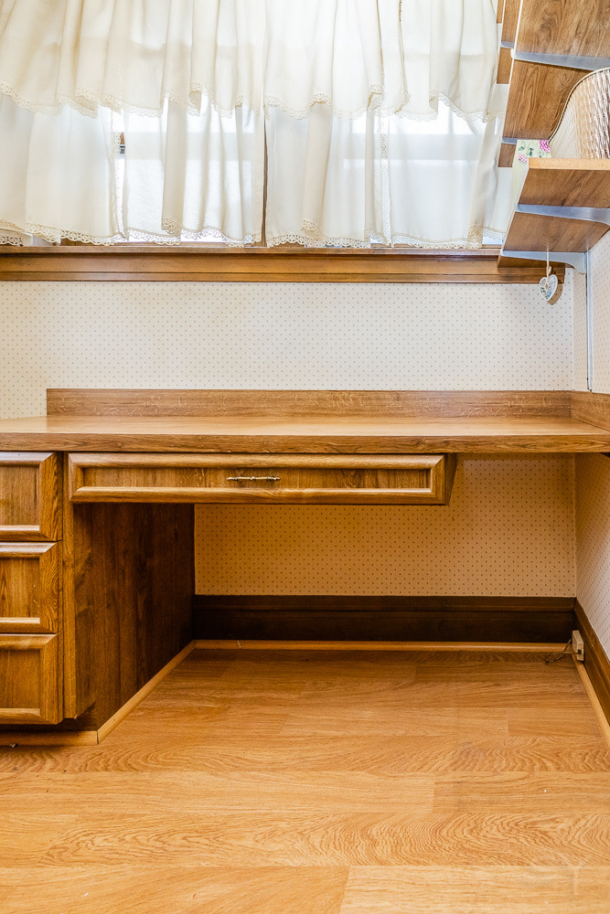 2933 Maple Avenue Berwyn, IL 60402 - Photo 30 of 49 a close view of closet
