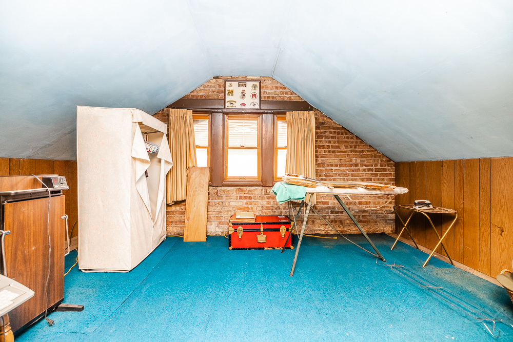 2933 Maple Avenue Berwyn, IL 60402 - Photo 36 of 49 a living room with furniture and a window