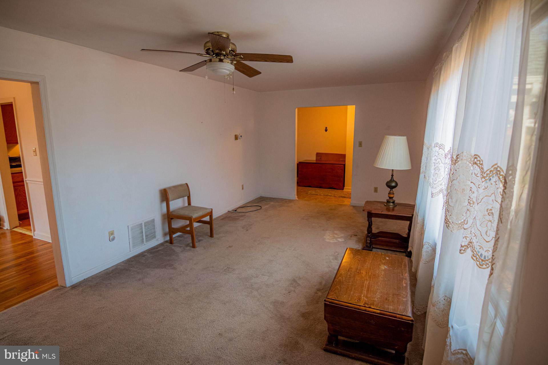 1598 Thomas Court Point of Rocks, MD 21777 - Photo 14 of 63 Living Room