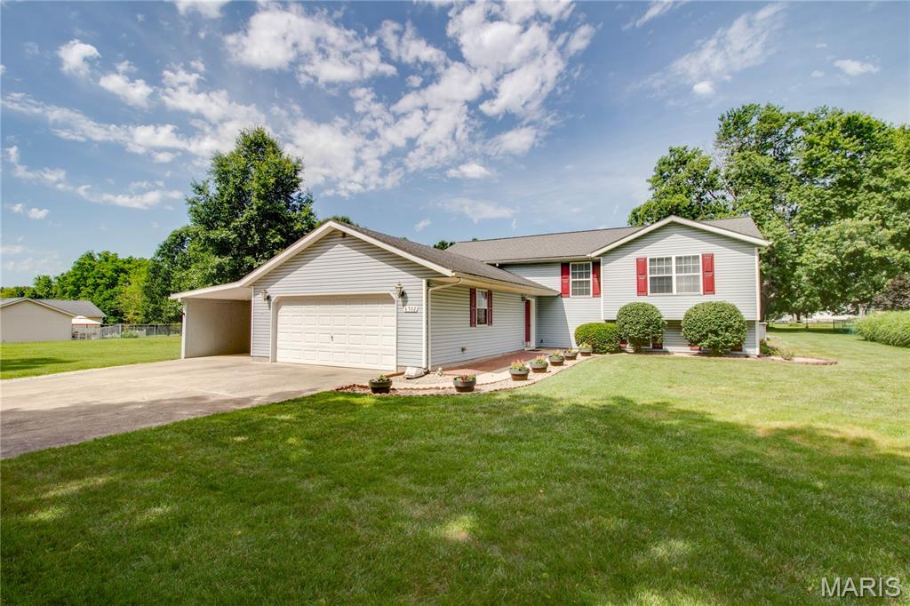 6302 Wenzel Road Alton, IL 62002 - Photo 1 of 63