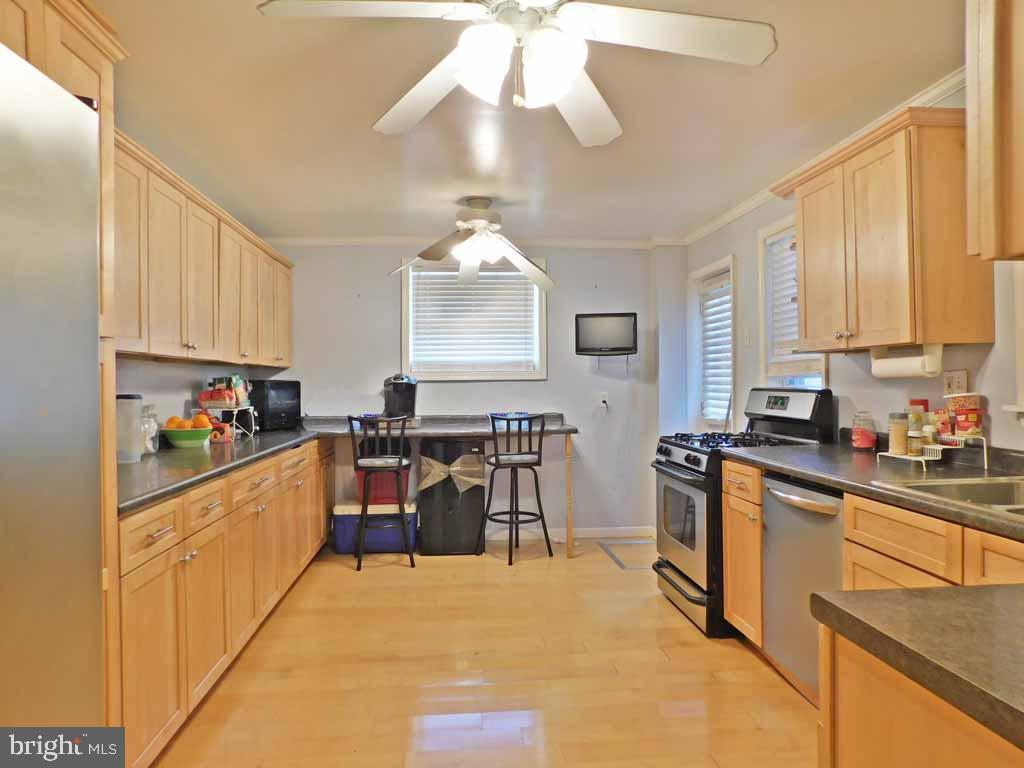 5621 Miriam Road Philadelphia, PA 19124 - Photo 6 of 13 Gallery Image 6