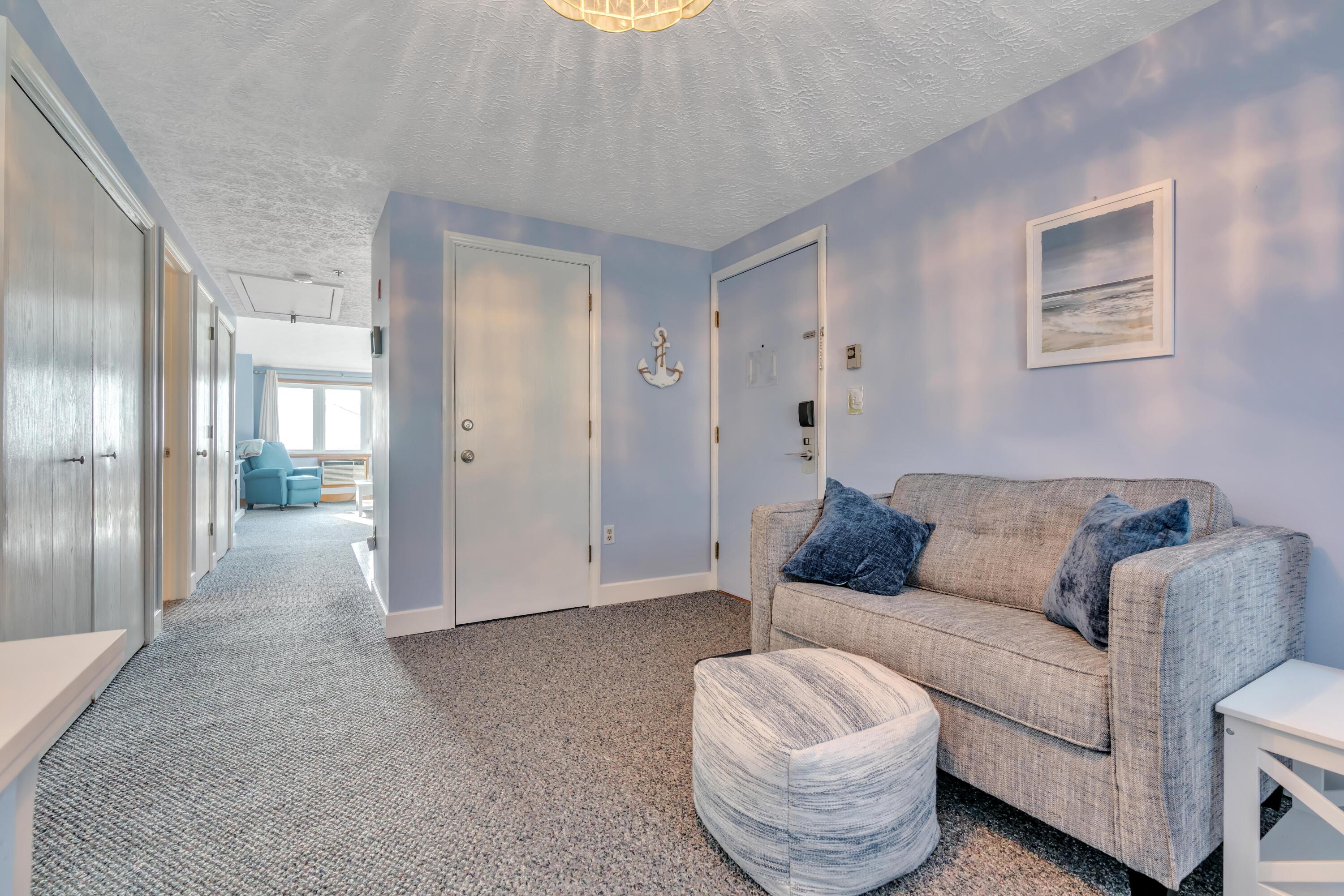 1373 Post Road, Unit 7E Wells, ME 04090 - Photo 5 of 24 front room looking into living area and