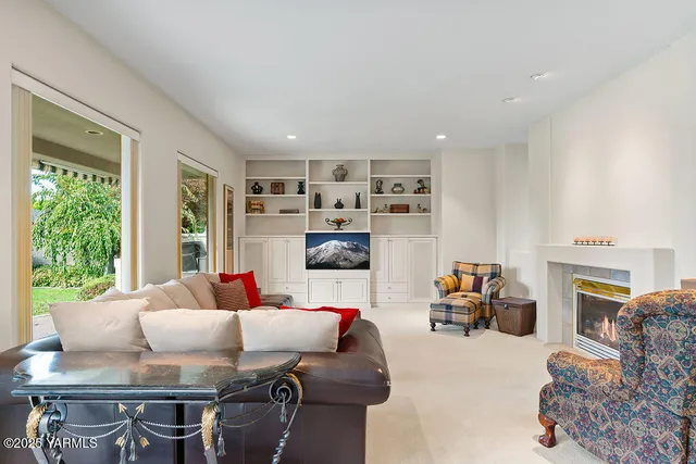 $779,500 | 704 Beacon Avenue, Yakima, WA 98901