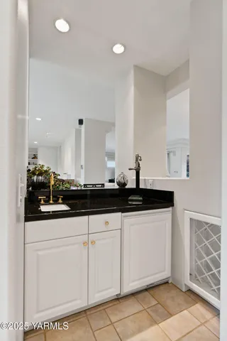 $779,500 | 704 Beacon Avenue, Yakima, WA 98901