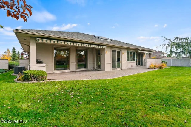 $779,500 | 704 Beacon Avenue, Yakima, WA 98901