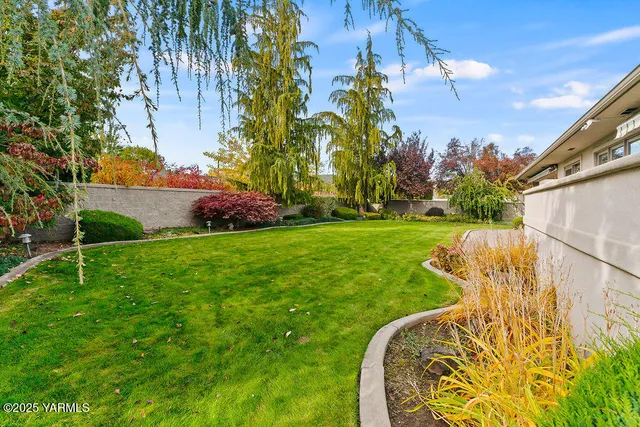 $779,500 | 704 Beacon Avenue, Yakima, WA 98901