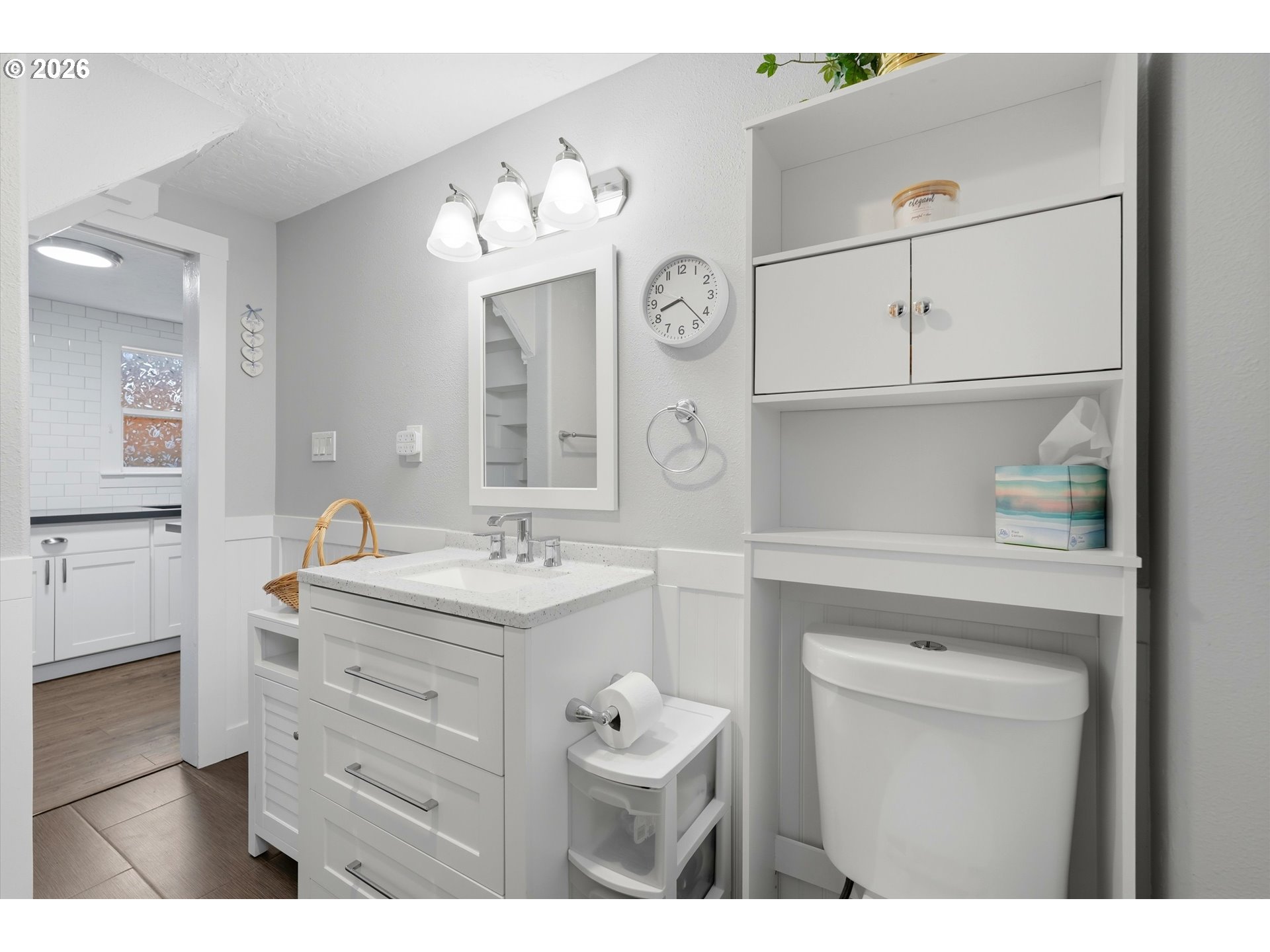 285 19th Avenue Longview, WA 98632 - Photo 15 of 27 a bathroom with a sink vanity and mirror