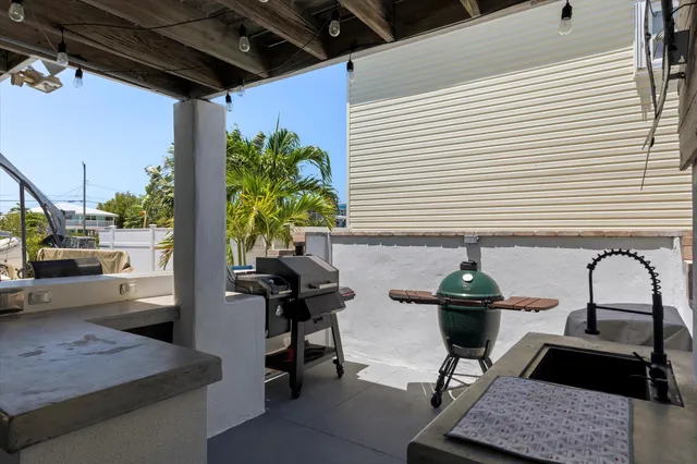 $899,000 | 27360 St Croix Lane, Summerland Key, FL 33042