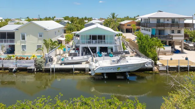 $899,000 | 27360 St Croix Lane, Summerland Key, FL 33042