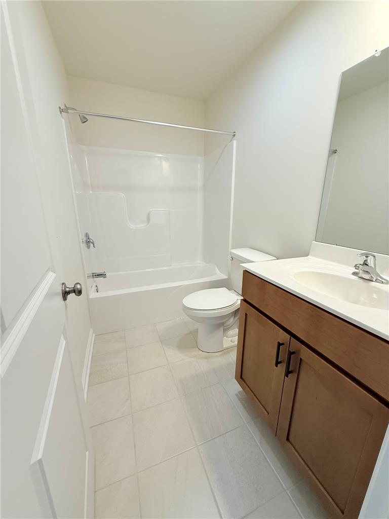 328 Abby Road, Unit LOT 15 Macungie, PA 18062 - Photo 4 of 26 Hall Bath on 2nd floor