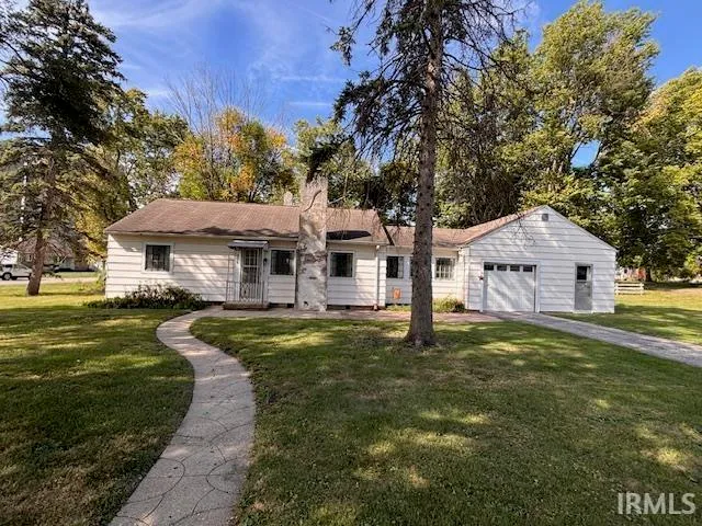 $99,900 | 206 South Van Buren Avenue, Fowler, IN 47944