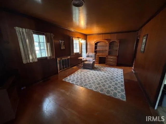 $99,900 | 206 South Van Buren Avenue, Fowler, IN 47944