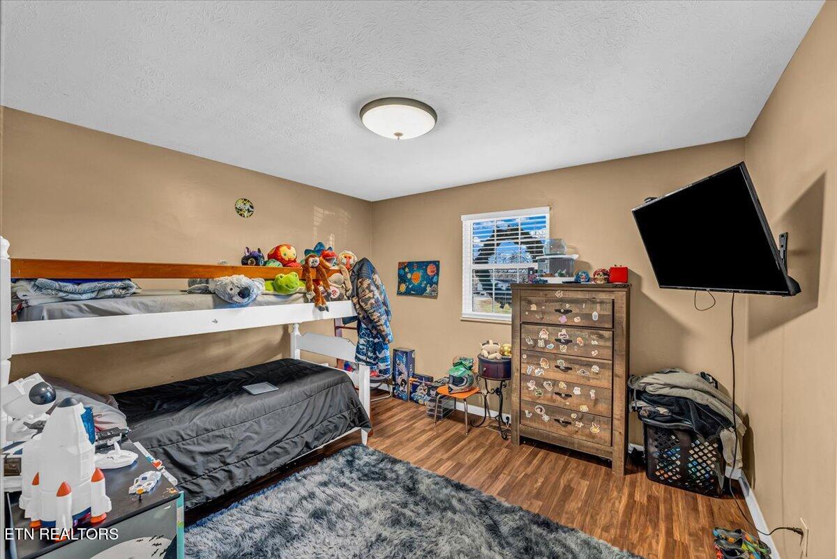 633 Sinking Springs Road Clinton, TN 37716 - Photo 22 of 40 22-2nd Bedroom A1