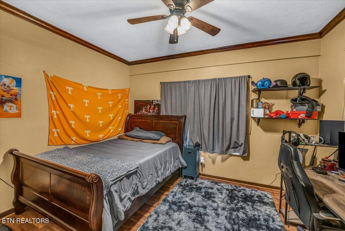 633 Sinking Springs Road Clinton, TN 37716 - Photo 24 of 40 24-3rd Bedroom A1