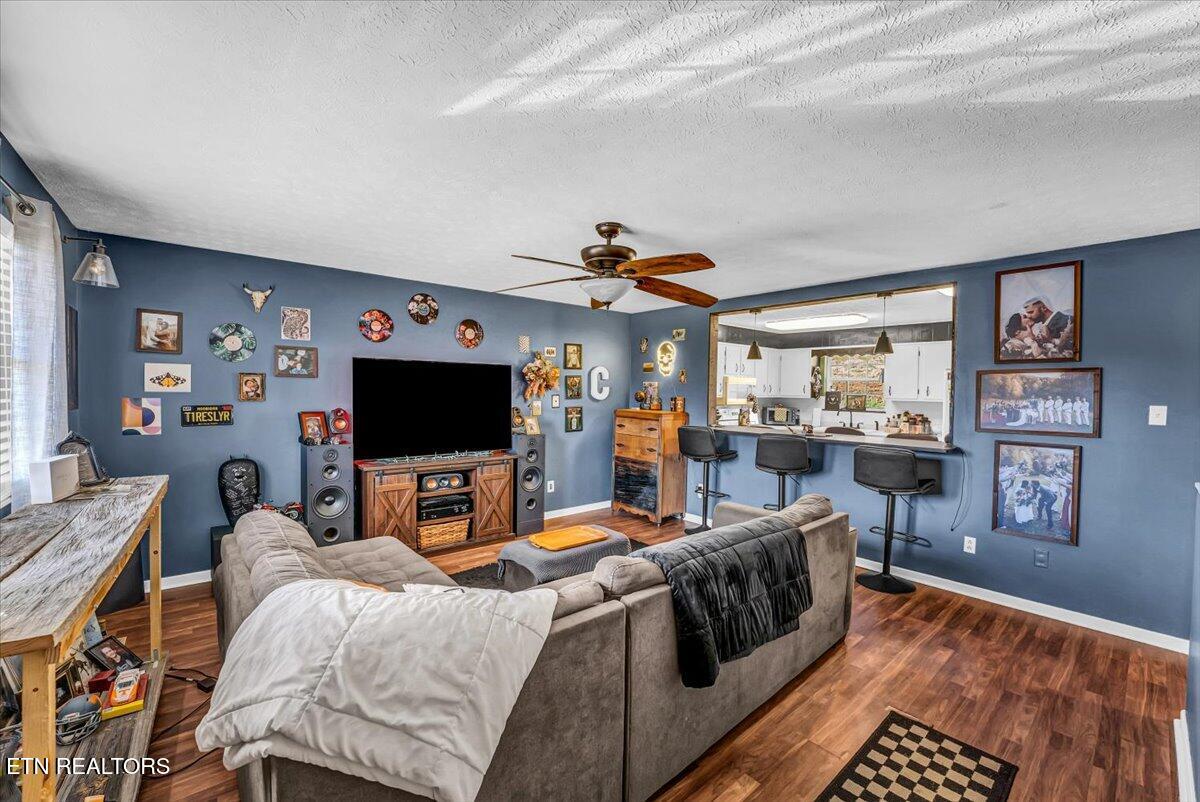 633 Sinking Springs Road Clinton, TN 37716 - Photo 7 of 40 07-Living Room A2