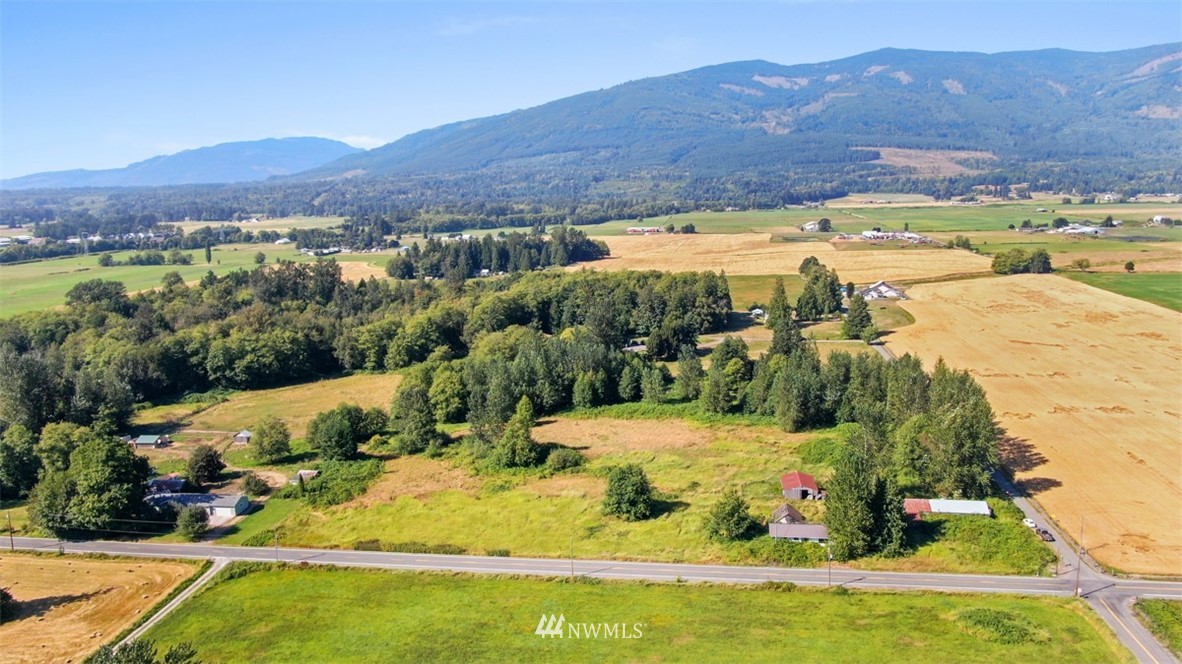 27135 Hoehn Road Sedro-Woolley, WA 98284 - Photo 1 of 10 Gallery Image 1