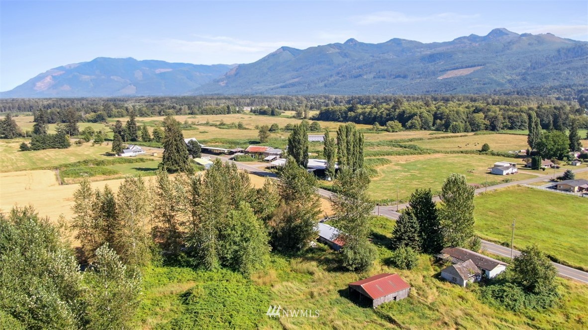 27135 Hoehn Road Sedro-Woolley, WA 98284 - Photo 8 of 10 Gallery Image 8