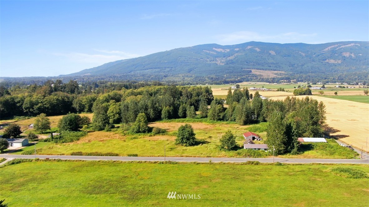 27135 Hoehn Road Sedro-Woolley, WA 98284 - Photo 9 of 10 Gallery Image 9