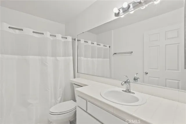 $579,900 | 18347 Saticoy Street, Unit 24, Reseda, CA 91335