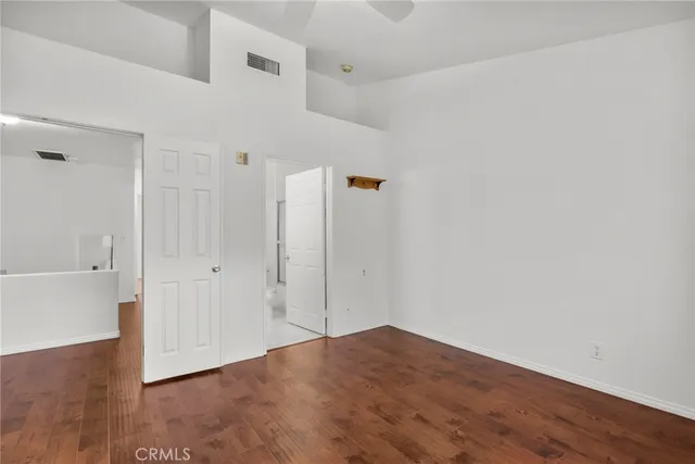 $579,900 | 18347 Saticoy Street, Unit 24, Reseda, CA 91335