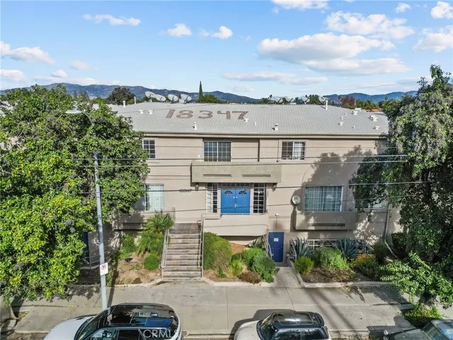 $579,900 | 18347 Saticoy Street, Unit 24, Reseda, CA 91335