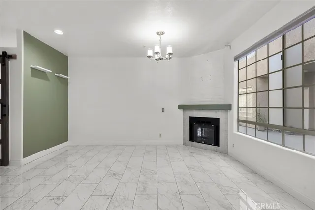 $579,900 | 18347 Saticoy Street, Unit 24, Reseda, CA 91335