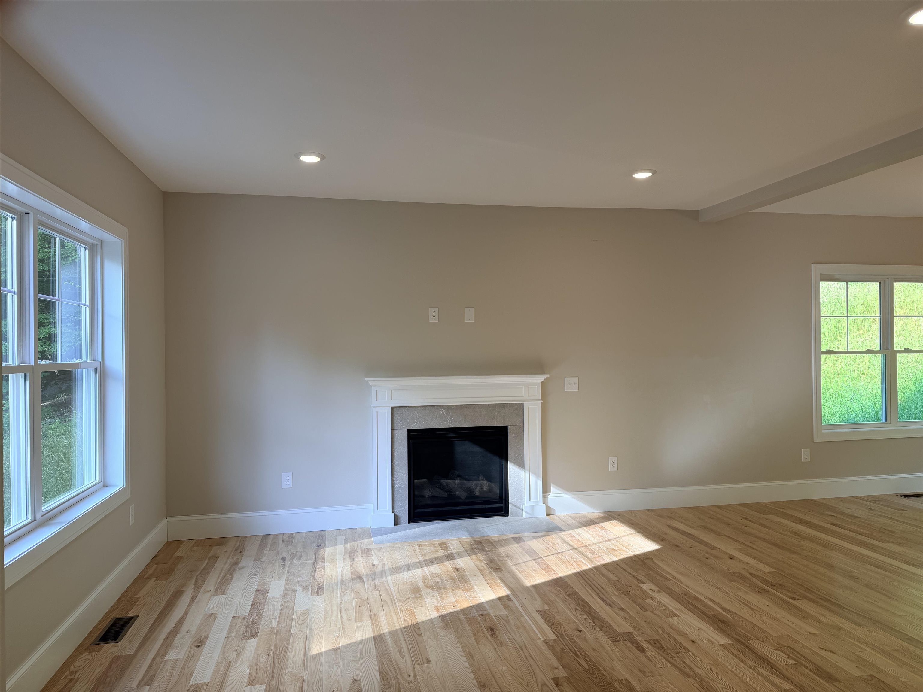 105 Seaverns Bridge Road Merrimack, NH 03054 - Photo 8 of 46