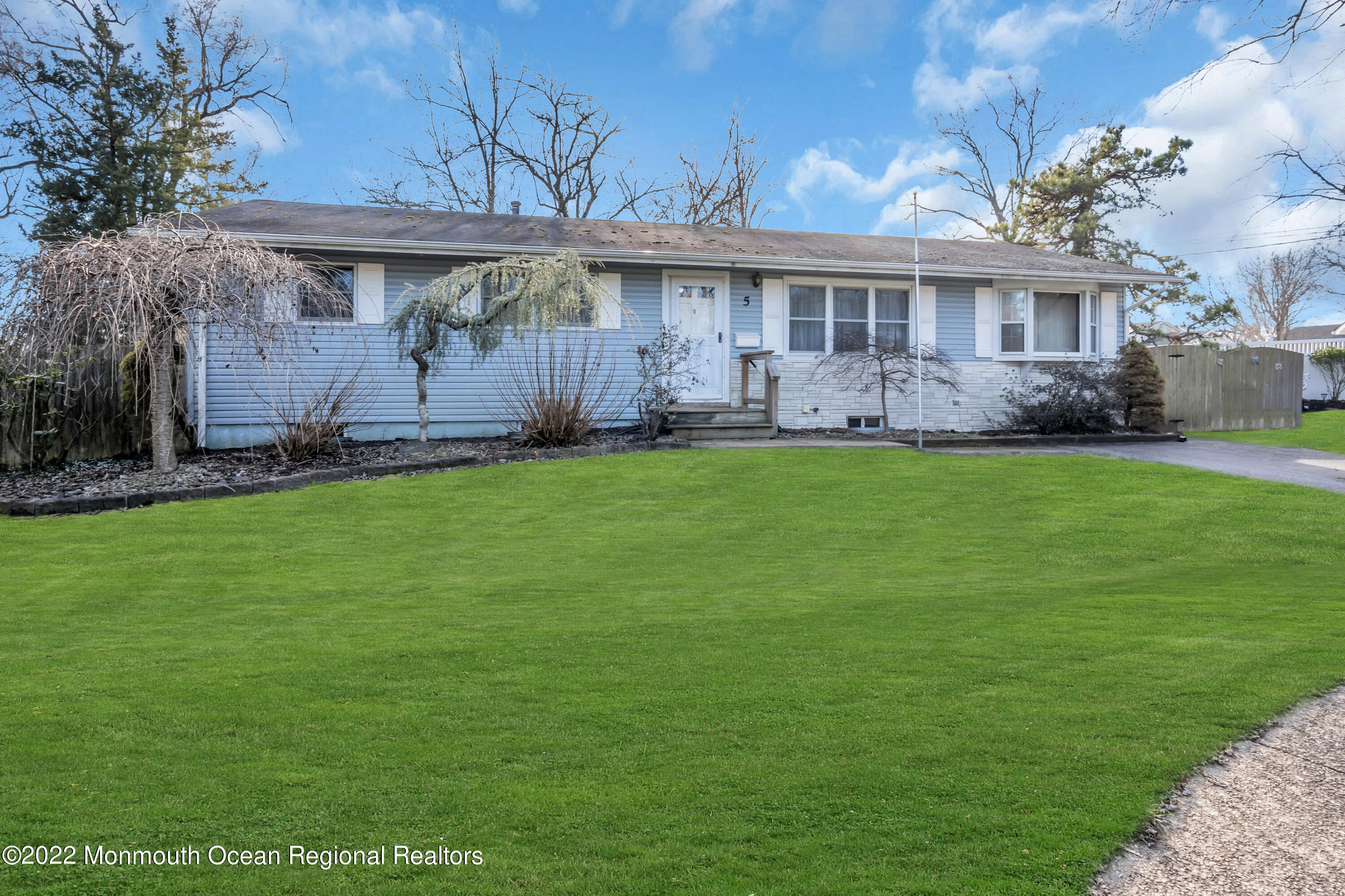 5 Trinity Place Jackson, NJ 08527 - Photo 2 of 49 002_dsc09344-1b