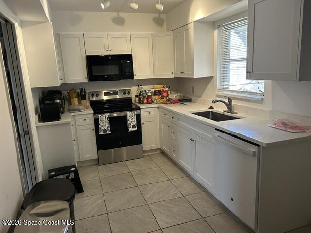 759 Mohawk Avenue Melbourne, FL 32935 - Photo 3 of 24 IMG_1167