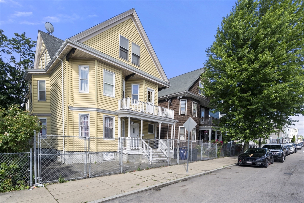 87 Hamilton Street Boston, MA 02125 - Photo 2 of 39