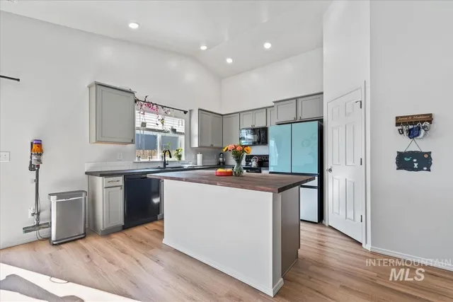 $399,000 | 1025 Southwest Sparrow Pl Mountain, Mountain Home, ID 83647