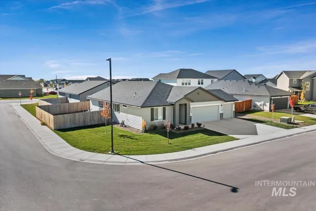 $399,000 | 1025 Southwest Sparrow Pl Mountain, Mountain Home, ID 83647