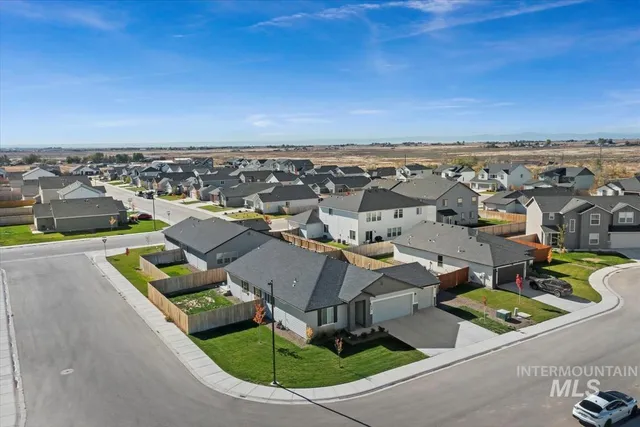 $399,000 | 1025 Southwest Sparrow Pl Mountain, Mountain Home, ID 83647