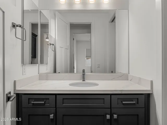 $2,850,000 | 5534 East Alan Lane, Paradise Valley, AZ 85253