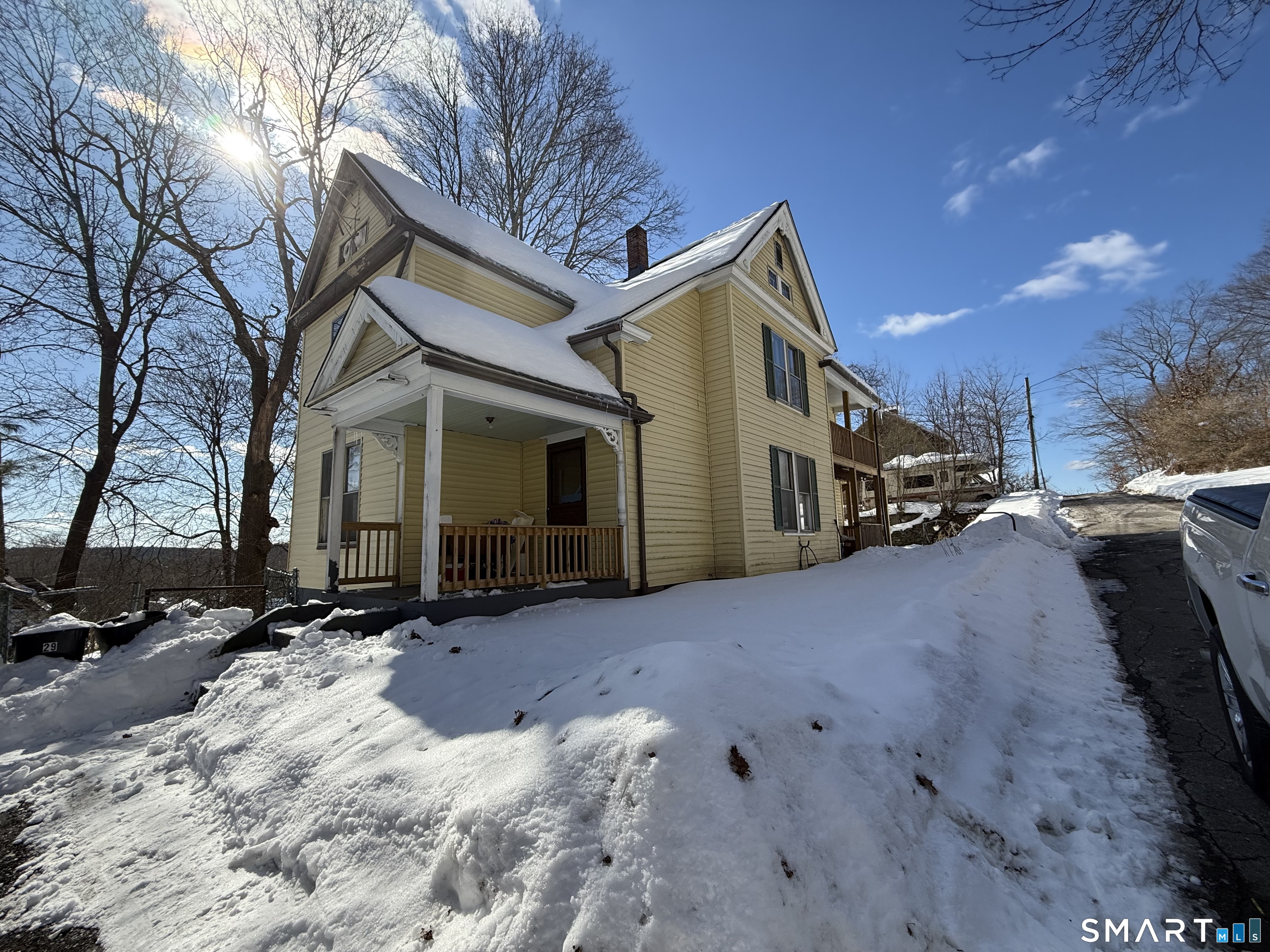 29 Bellevue Street Putnam, CT 06260 - Photo 5 of 24