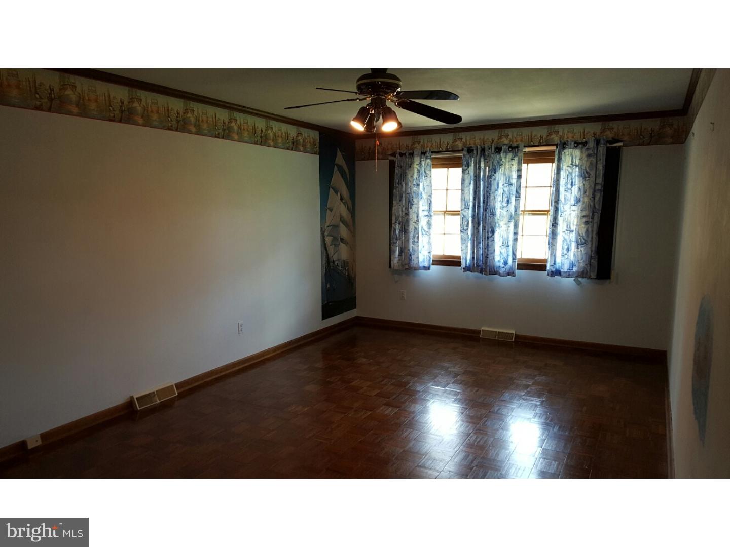 8 Federal City Road Ewing, NJ 08638 - Photo 15 of 25 Family Room