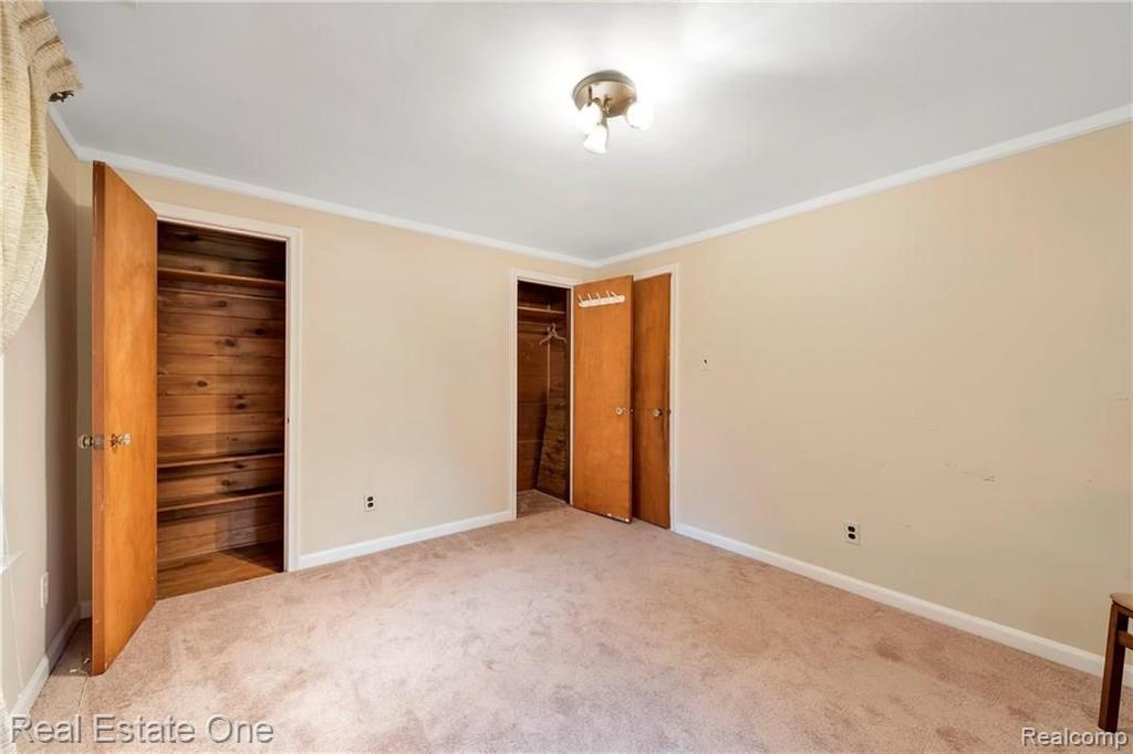 1719 John R Road Rochester Hills, MI 48307 - Photo 18 of 34