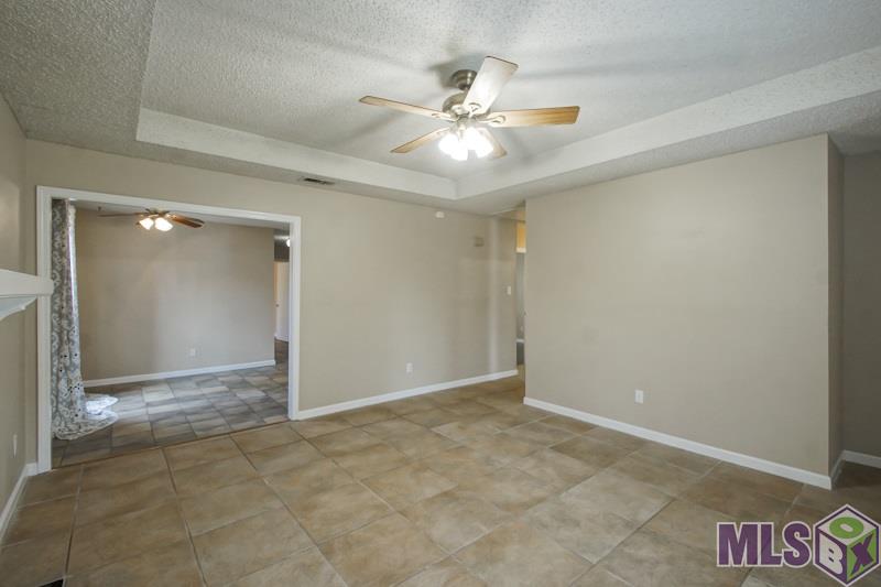 44044 Lake Village Road Prairieville, LA 70769 - Photo 5 of 21