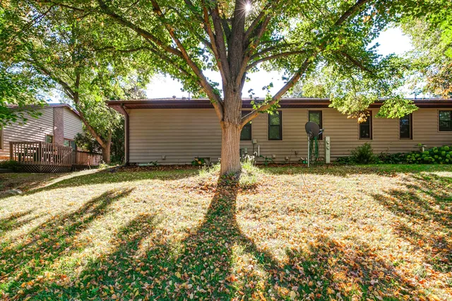 $274,000 | 3810 Wyoming Way, Unit 2, Caledonia, WI 53404