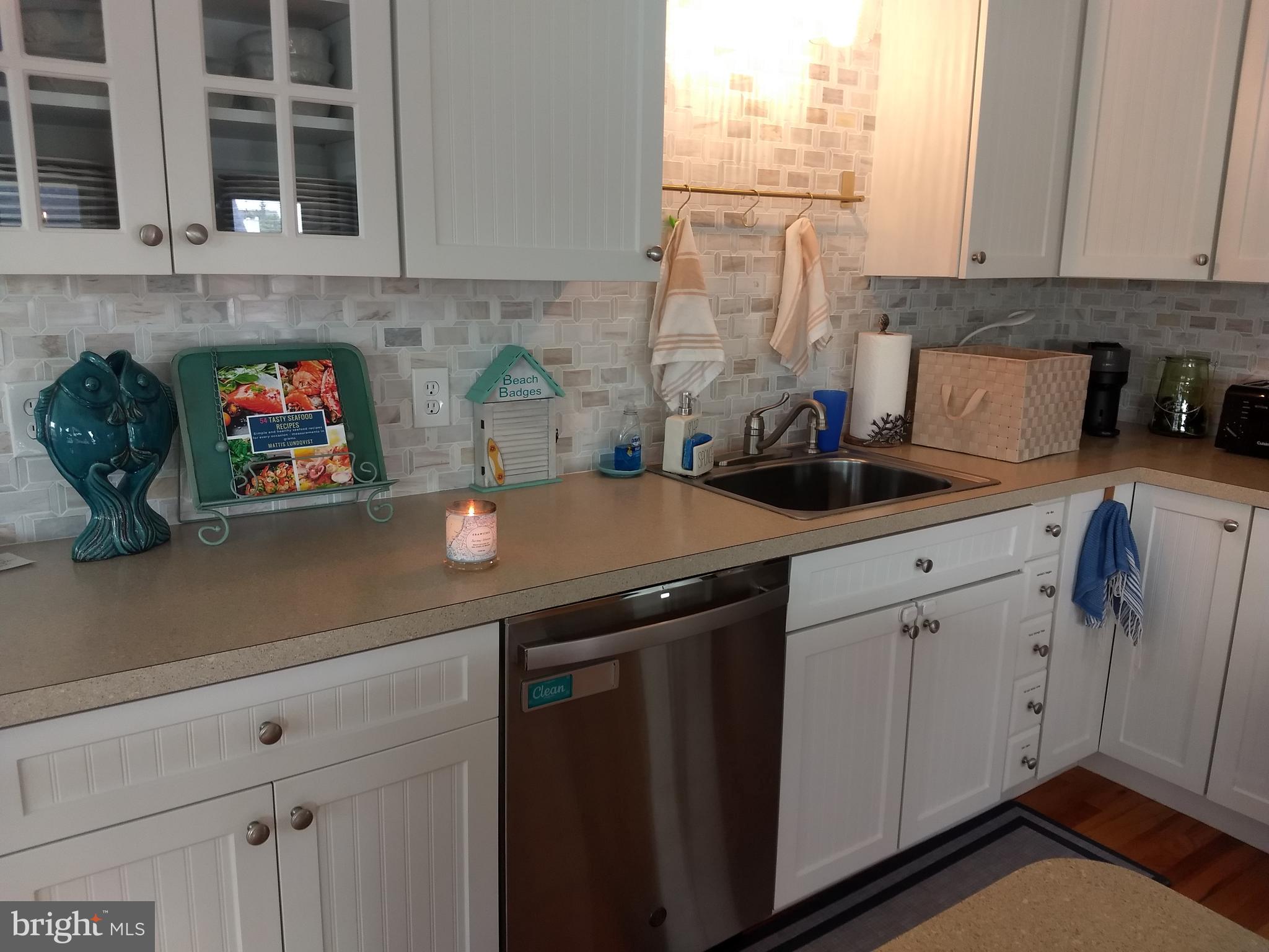 29 Alma Road Long Beach Township, NJ 08006 - Photo 22 of 43 excellent work pattern kitchen