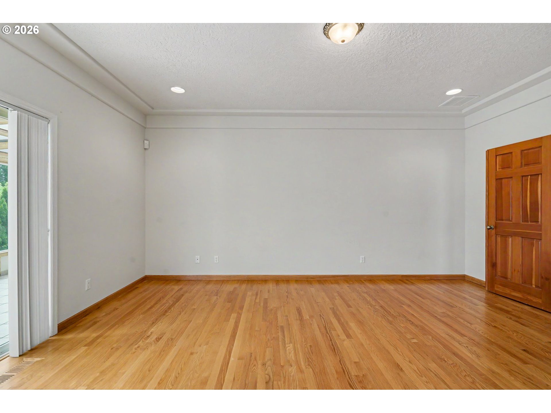 1470 Ranier Loop Northwest Salem, OR 97304 - Photo 31 of 48 a view of an empty room